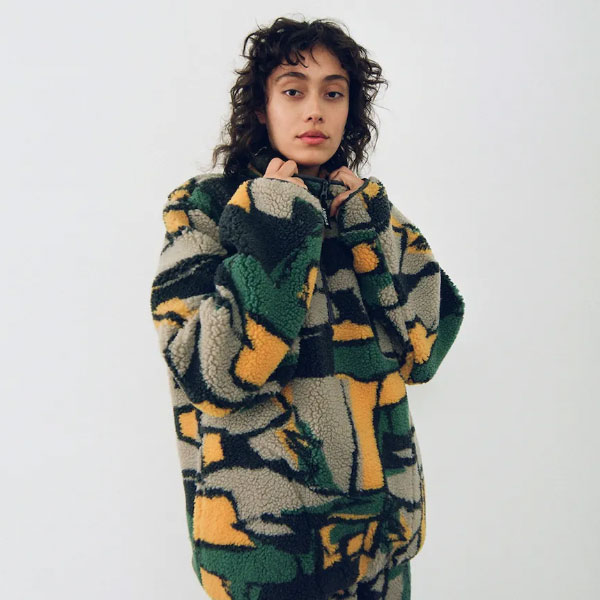 stussyのデザインやスタイル