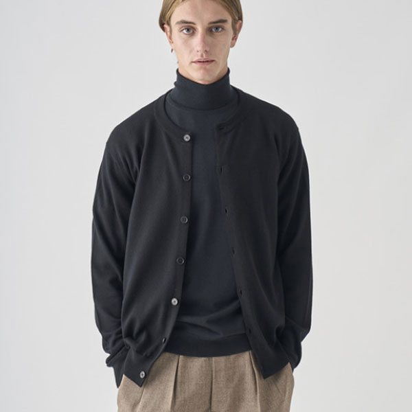 230年続くニットの完成形 ― JOHN SMEDLEYの魅力と古着市場での価値